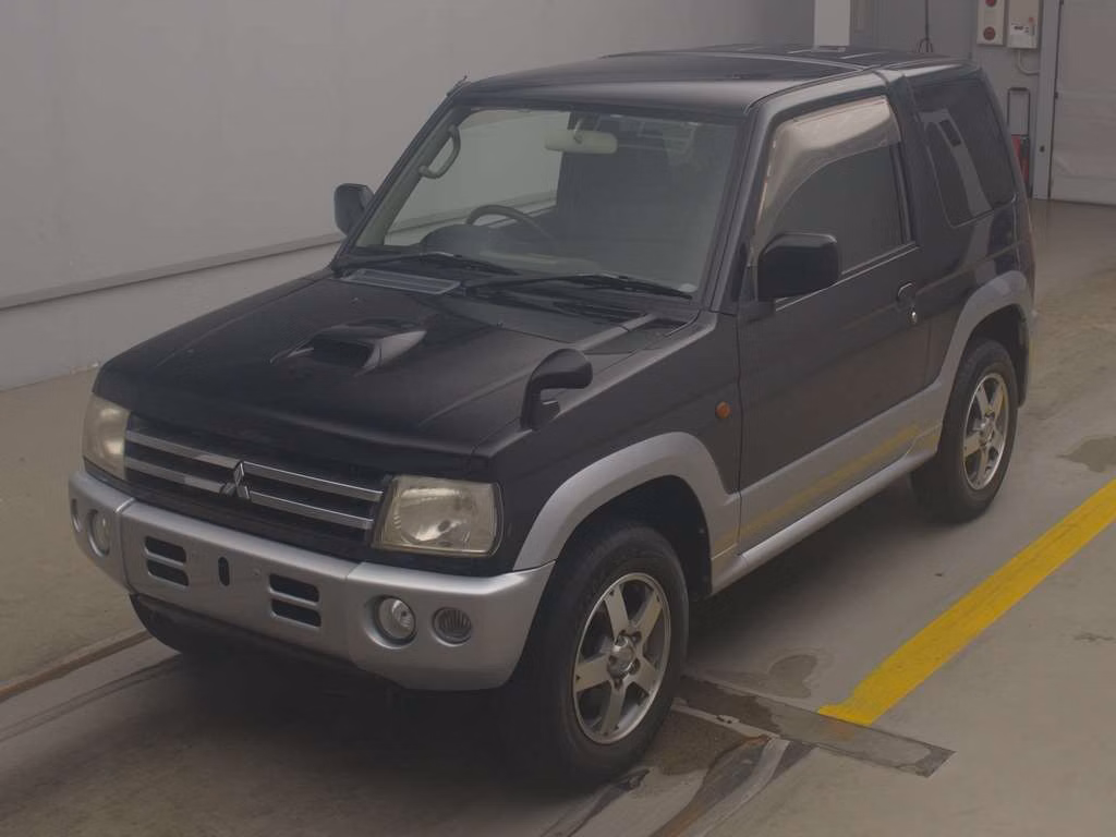 MITSUBISHI PAJERO MINI