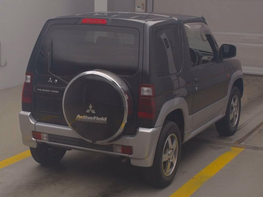 MITSUBISHI PAJERO MINI