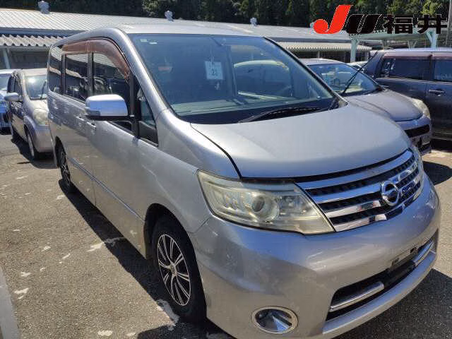 NISSAN SERENA