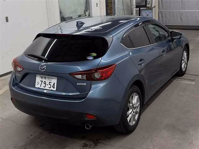 MAZDA AXELA