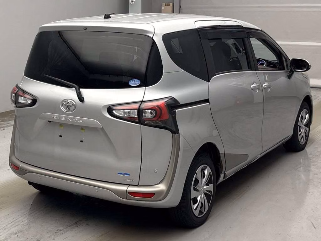 TOYOTA SIENTA