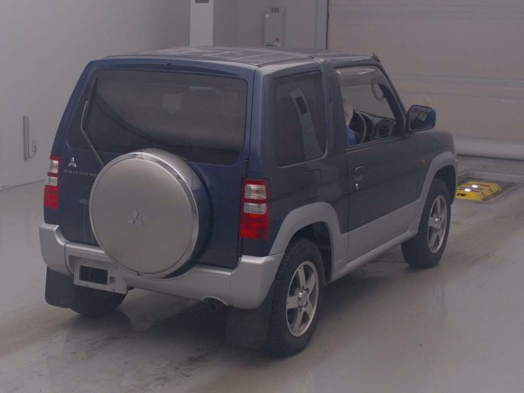 MITSUBISHI PAJERO MINI