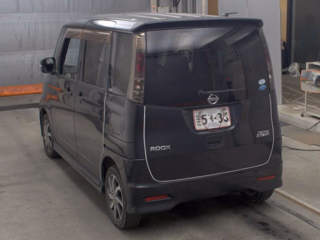 NISSAN ROOX