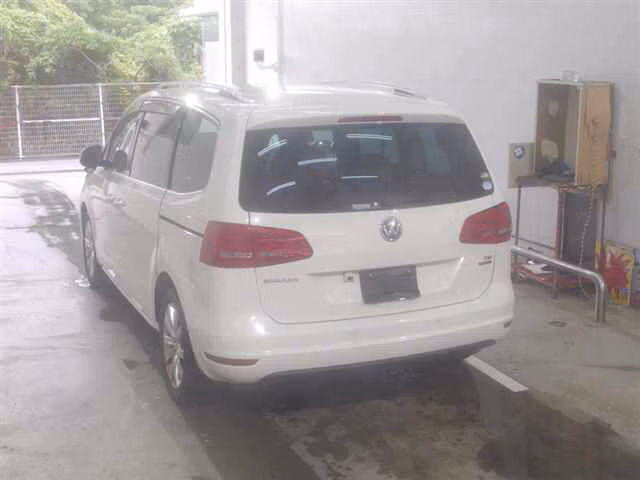 VOLKSWAGEN SHARAN