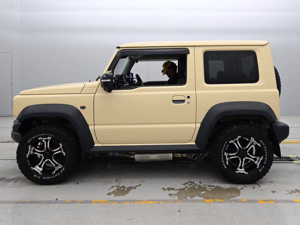 SUZUKI JIMNY SIERRA