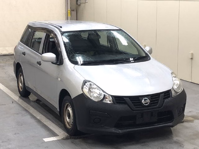 Nissan AD