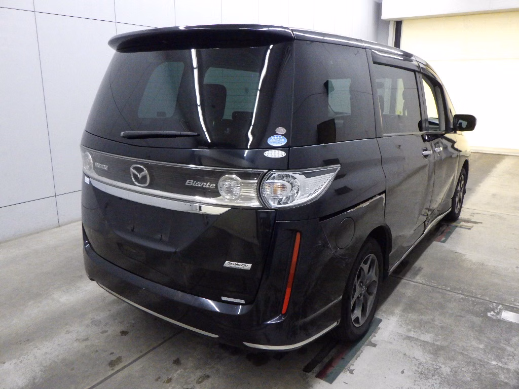 MAZDA BIANTE