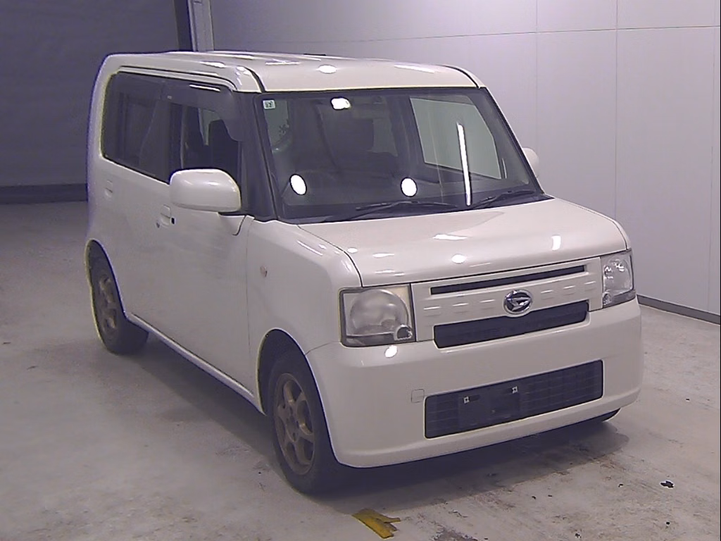 DAIHATSU MOVE CONTE