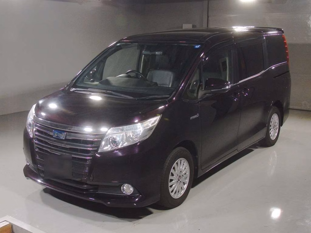 TOYOTA NOAH