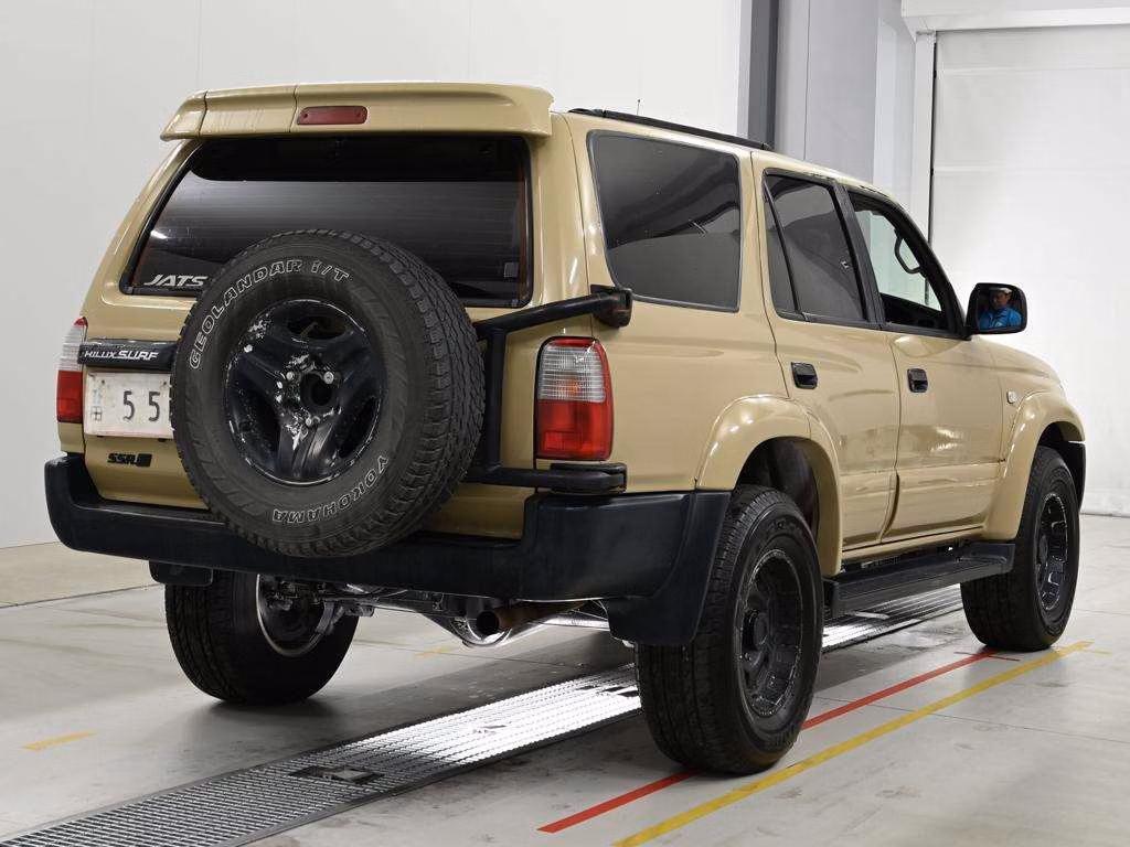 TOYOTA HILUX SURF