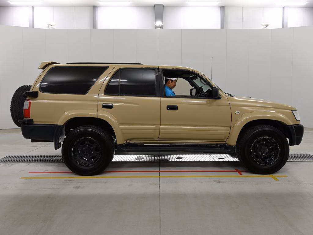 TOYOTA HILUX SURF