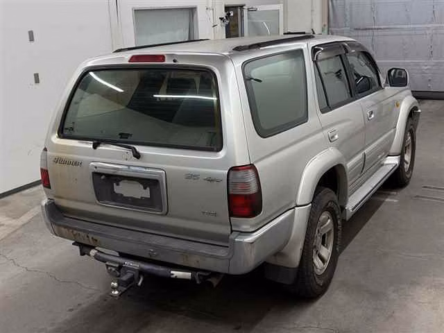 TOYOTA HILUX SURF