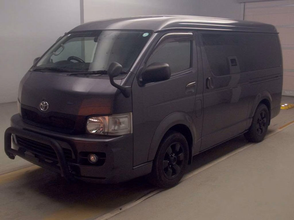 TOYOTA REGIUS ACE