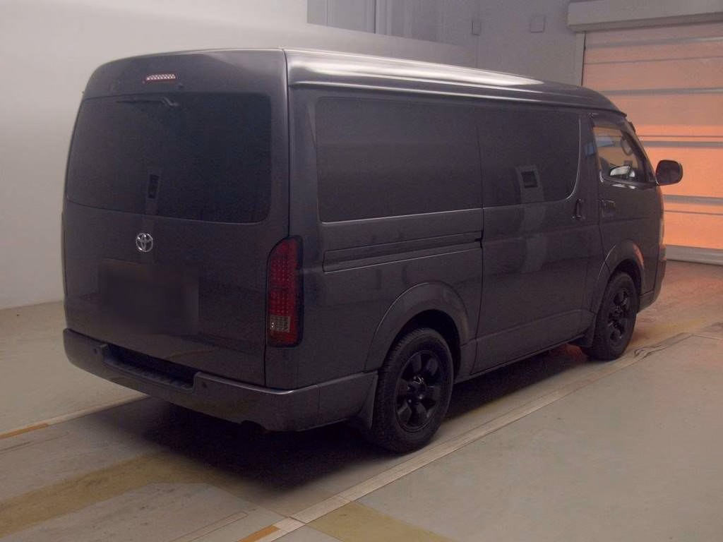TOYOTA REGIUS ACE