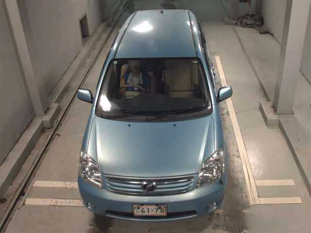 TOYOTA RAUM