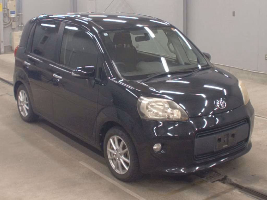 TOYOTA PORTE