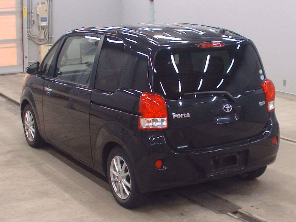 TOYOTA PORTE