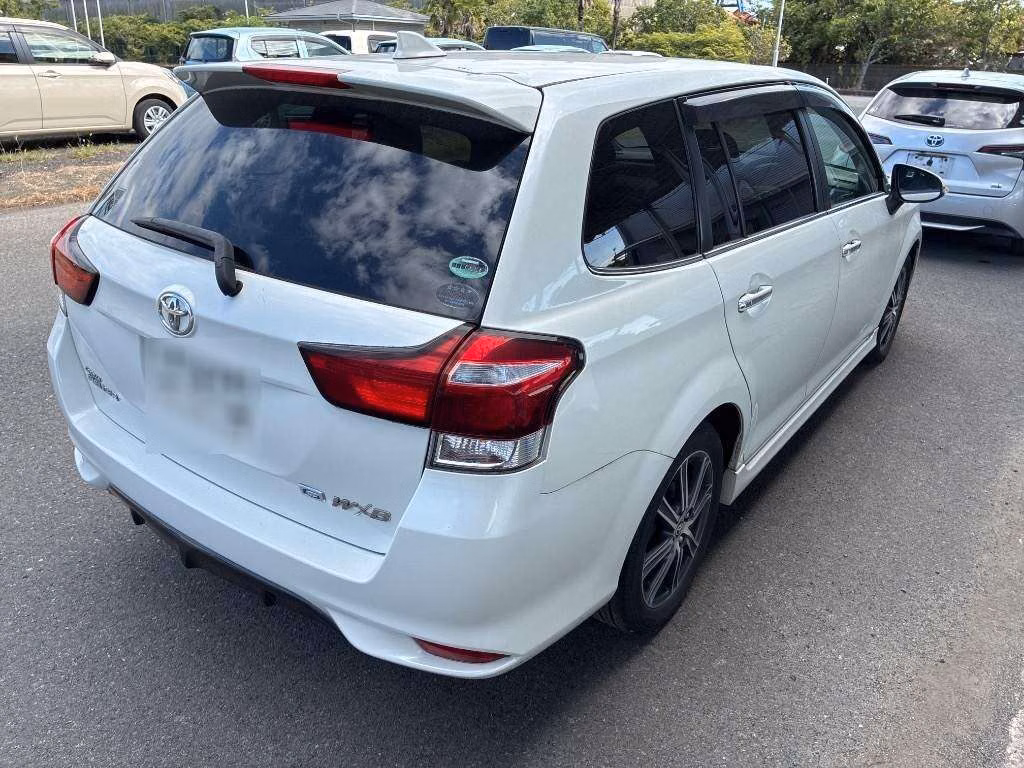 TOYOTA COROLLA FIELDER