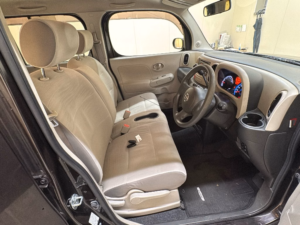 NISSAN CUBE