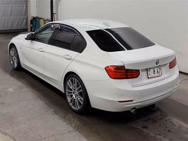 BMW 3-SERIES
