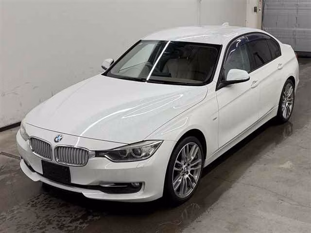 BMW 3-SERIES