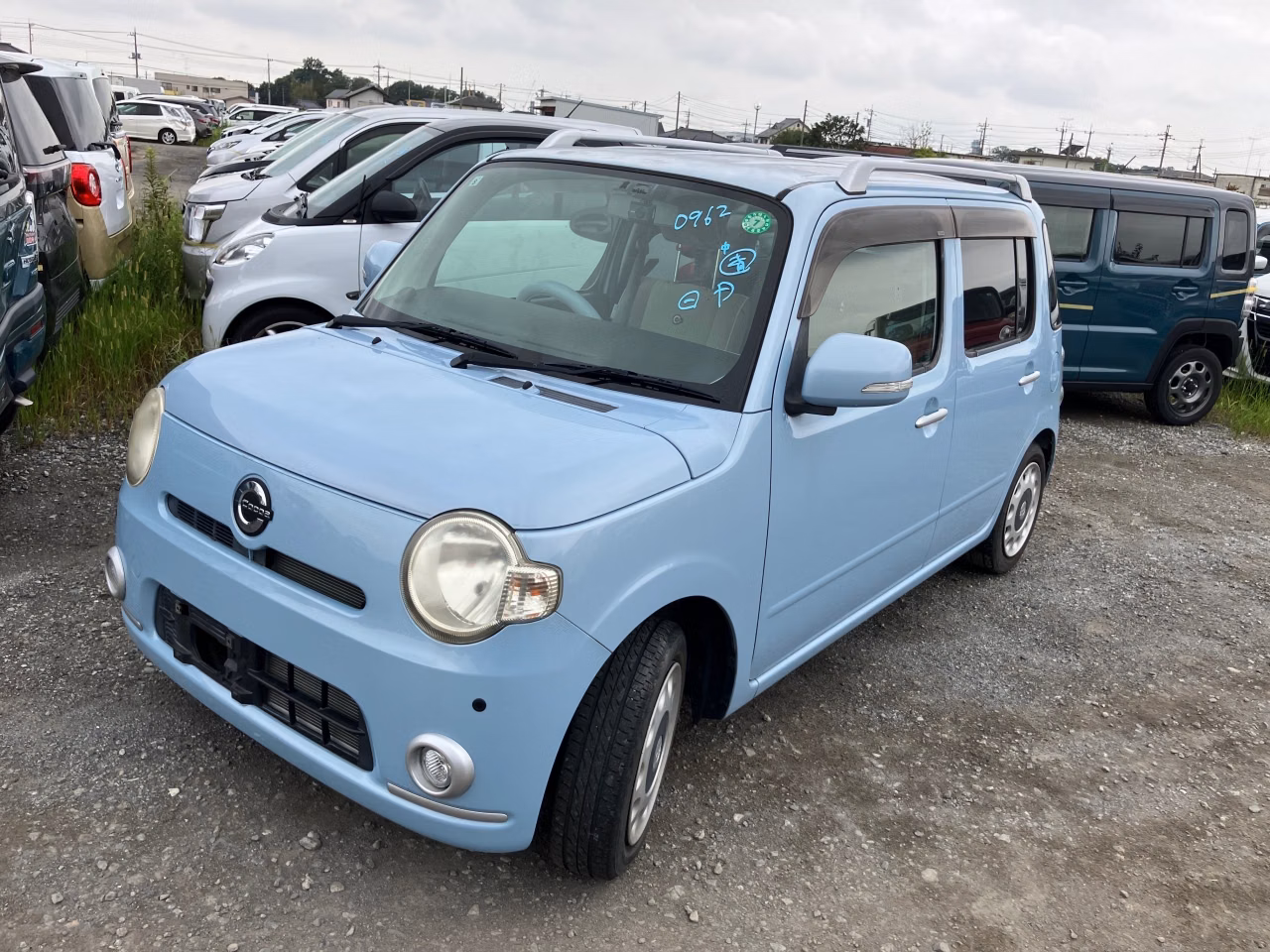 Daihatsu Mira Cocoa