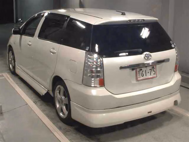 TOYOTA WISH
