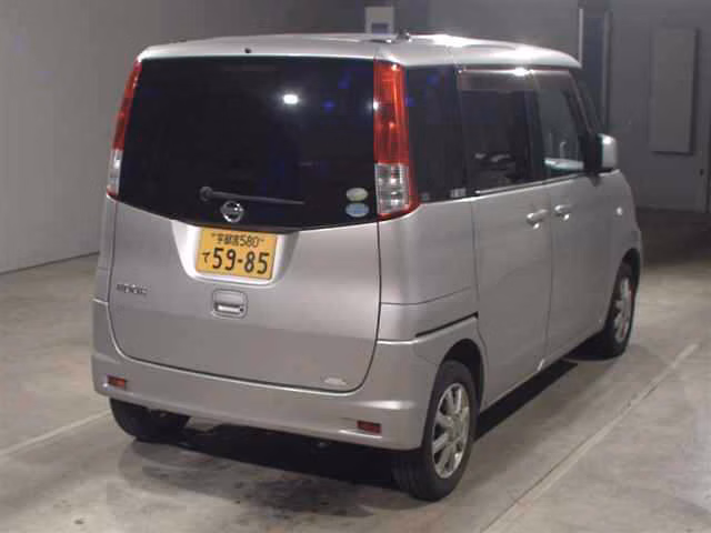 NISSAN ROOX