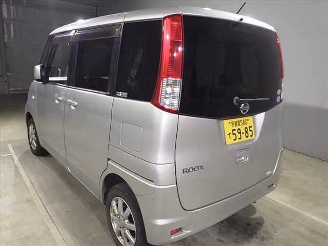 NISSAN ROOX