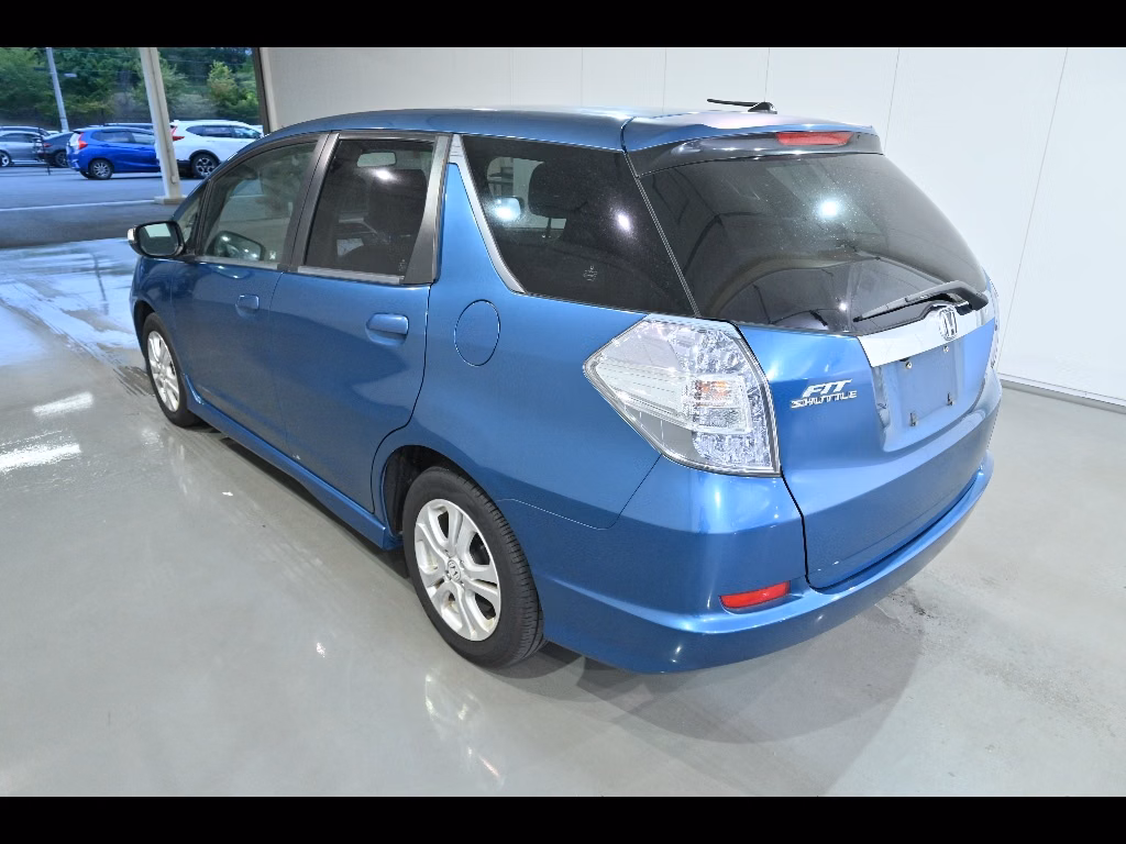 HONDA FIT SHUTTLE