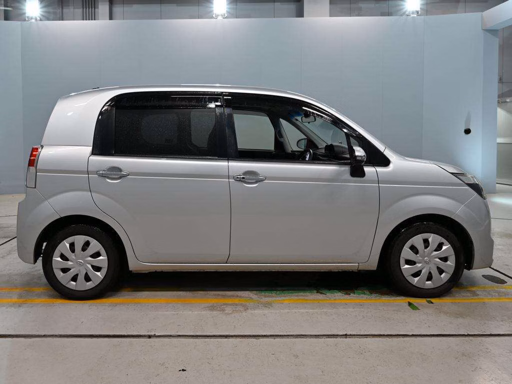 TOYOTA SPADE