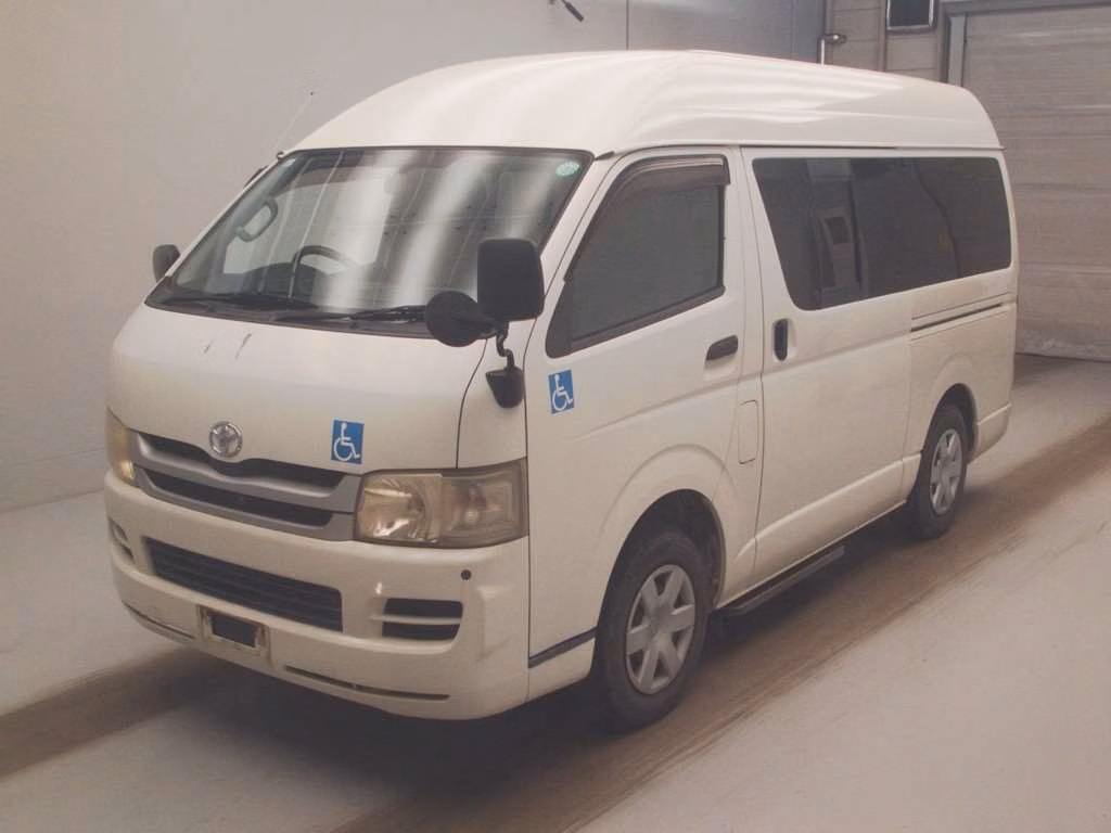 Toyota Regius Ace