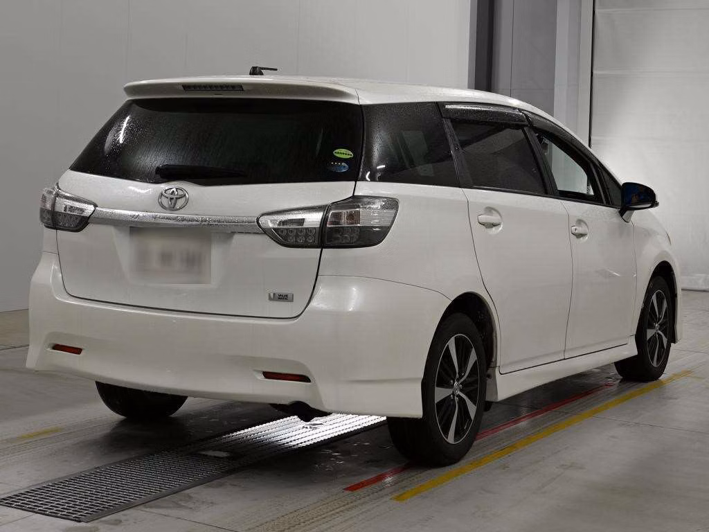 TOYOTA WISH