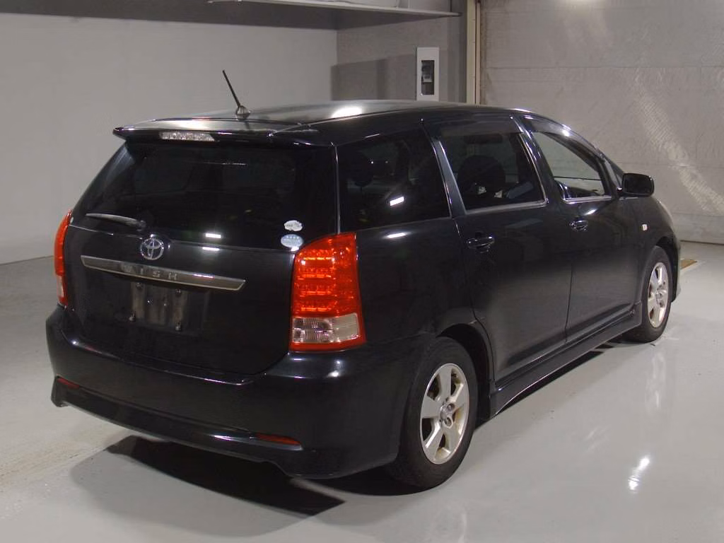 TOYOTA WISH