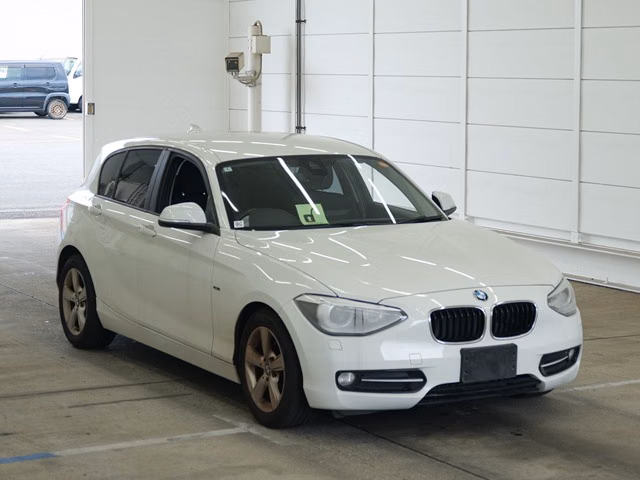 BMW 1-SERIES