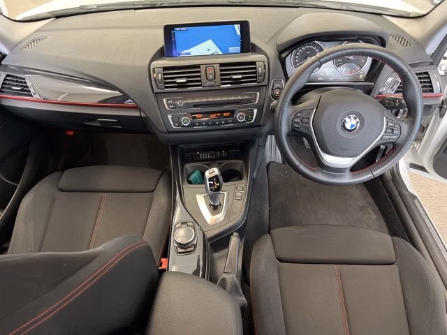 BMW 1-SERIES