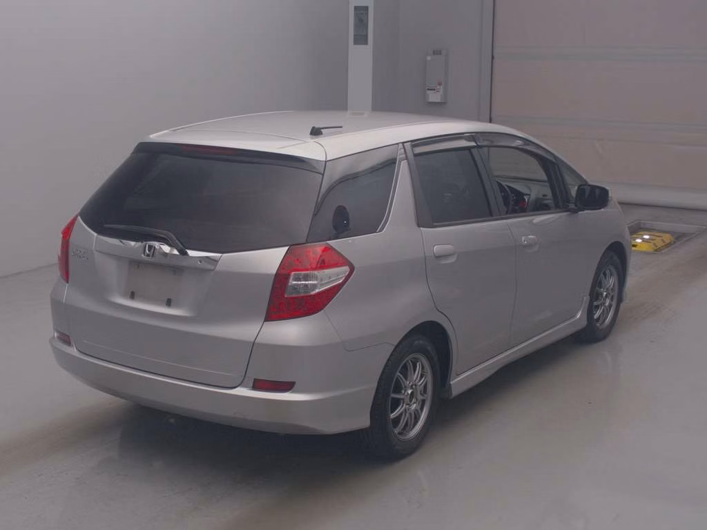 HONDA FIT SHUTTLE