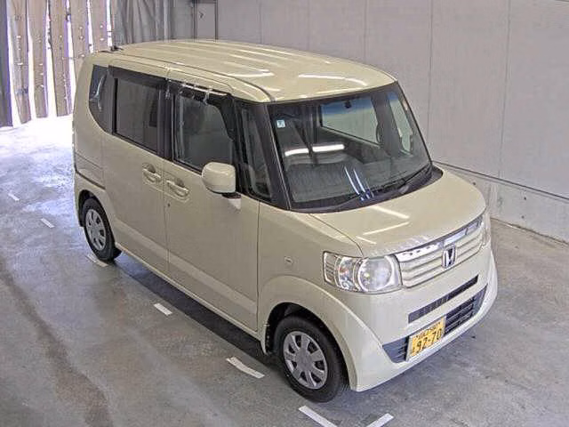 HONDA N-BOX