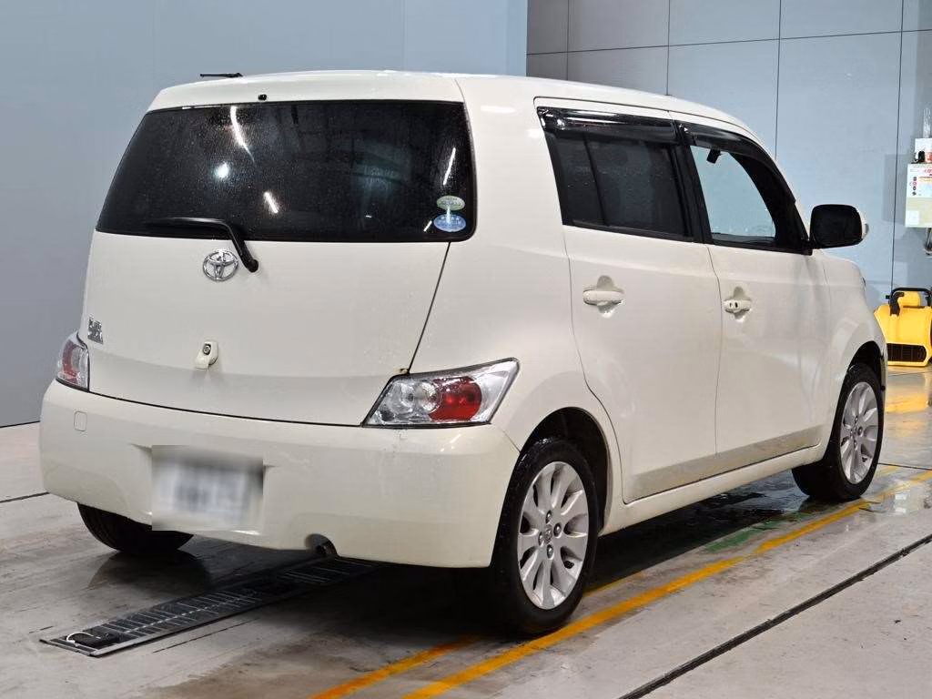 TOYOTA BB