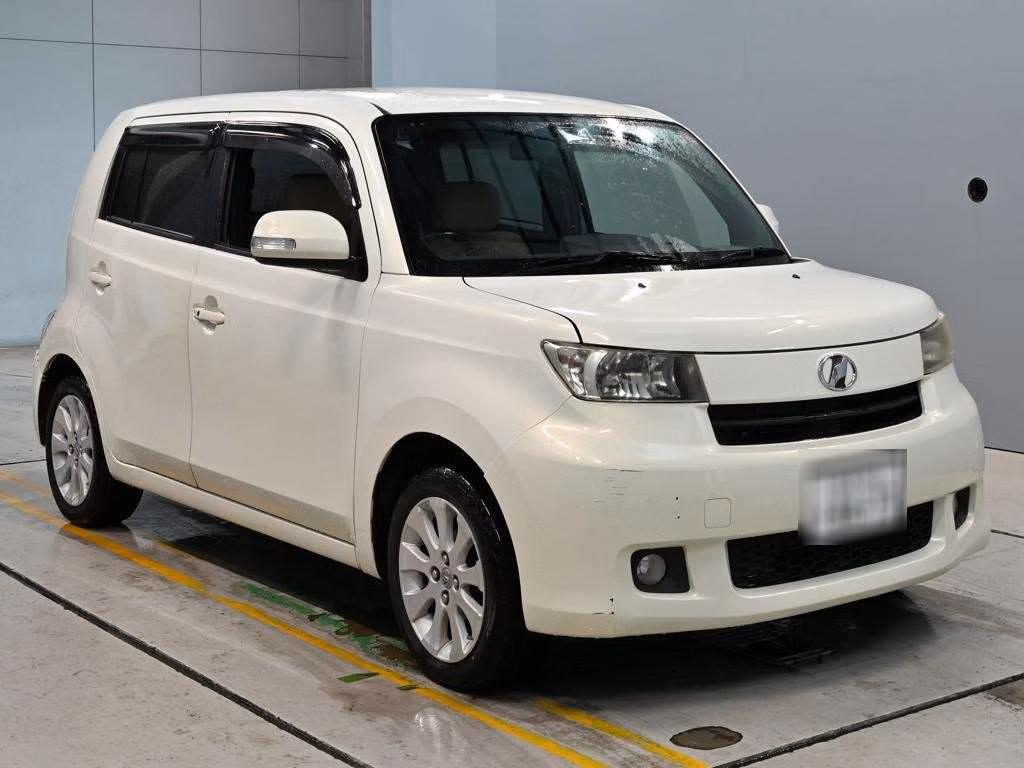 TOYOTA BB