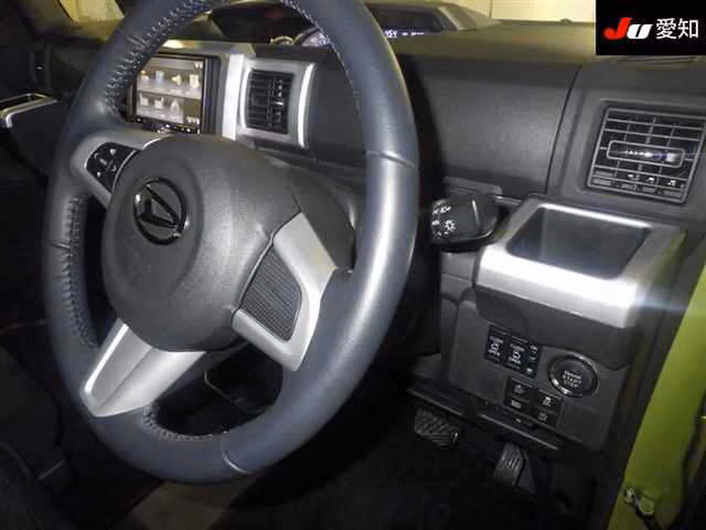 DAIHATSU WAKE