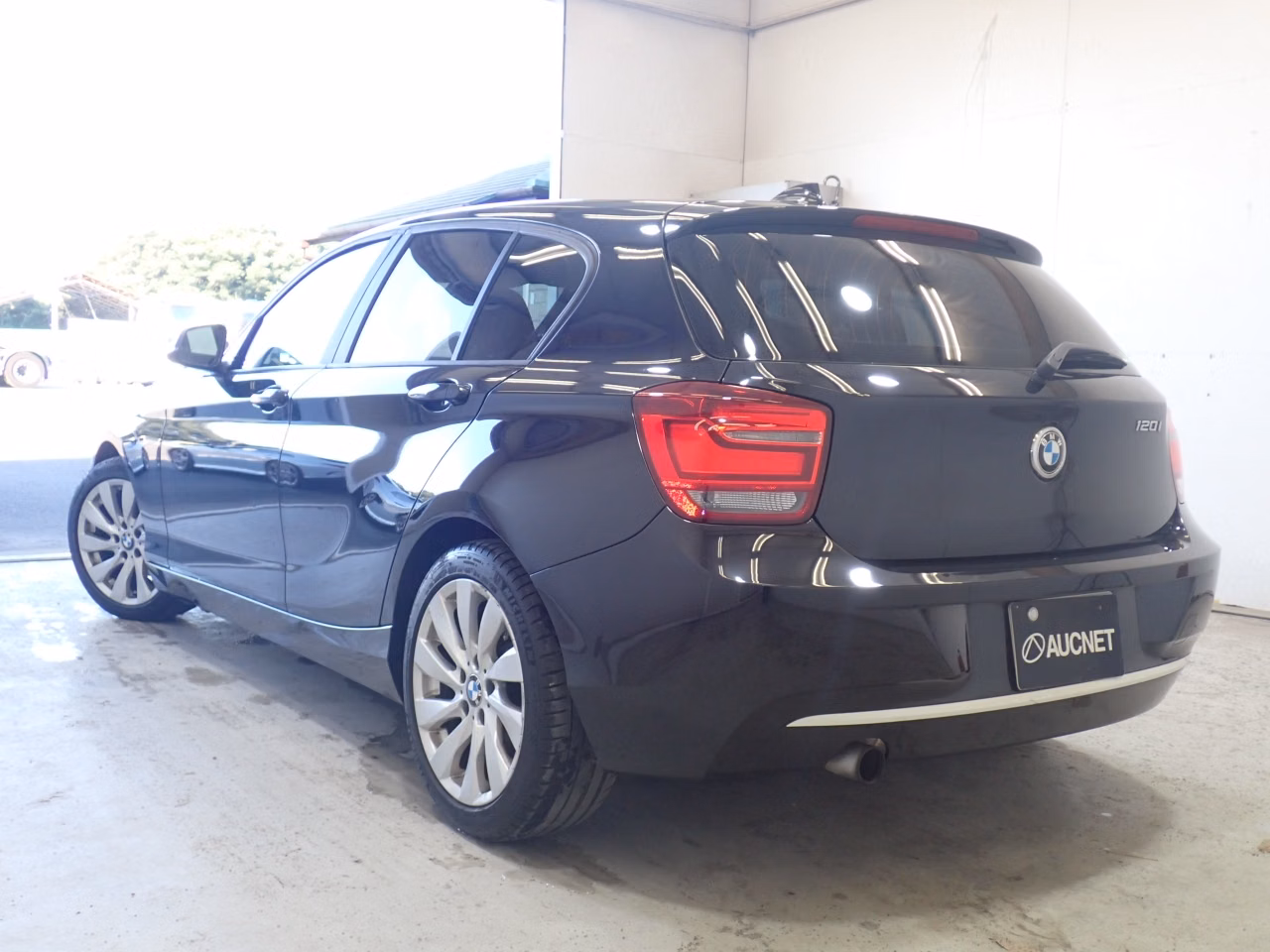 BMW 1-SERIES