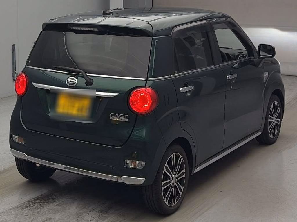 DAIHATSU CAST