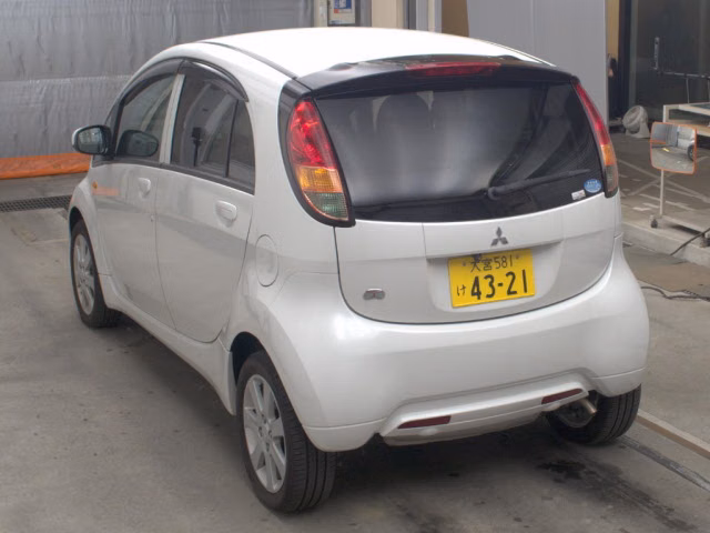 MITSUBISHI I