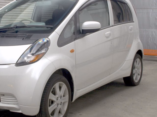 MITSUBISHI I