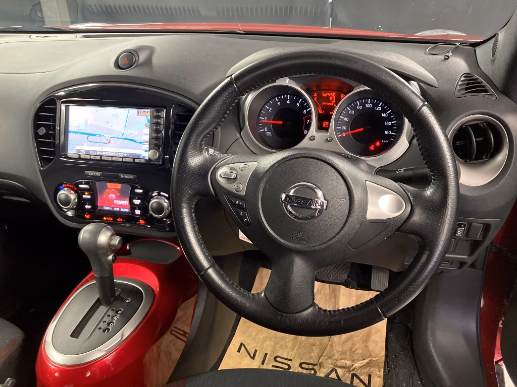 NISSAN JUKE