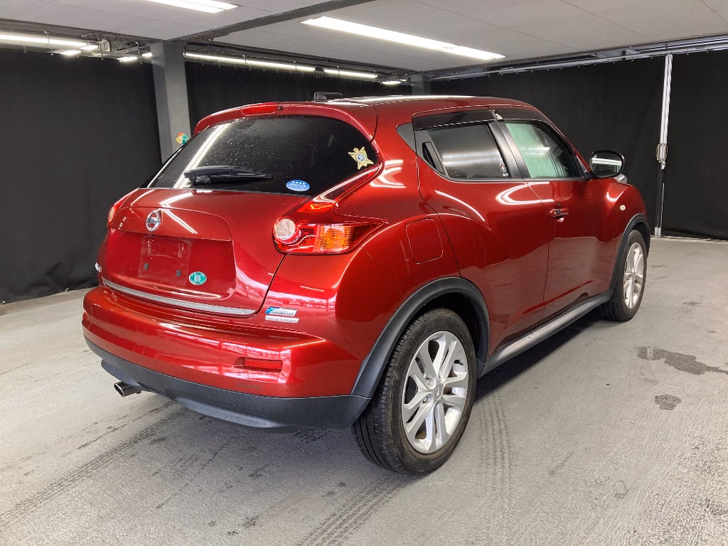 NISSAN JUKE