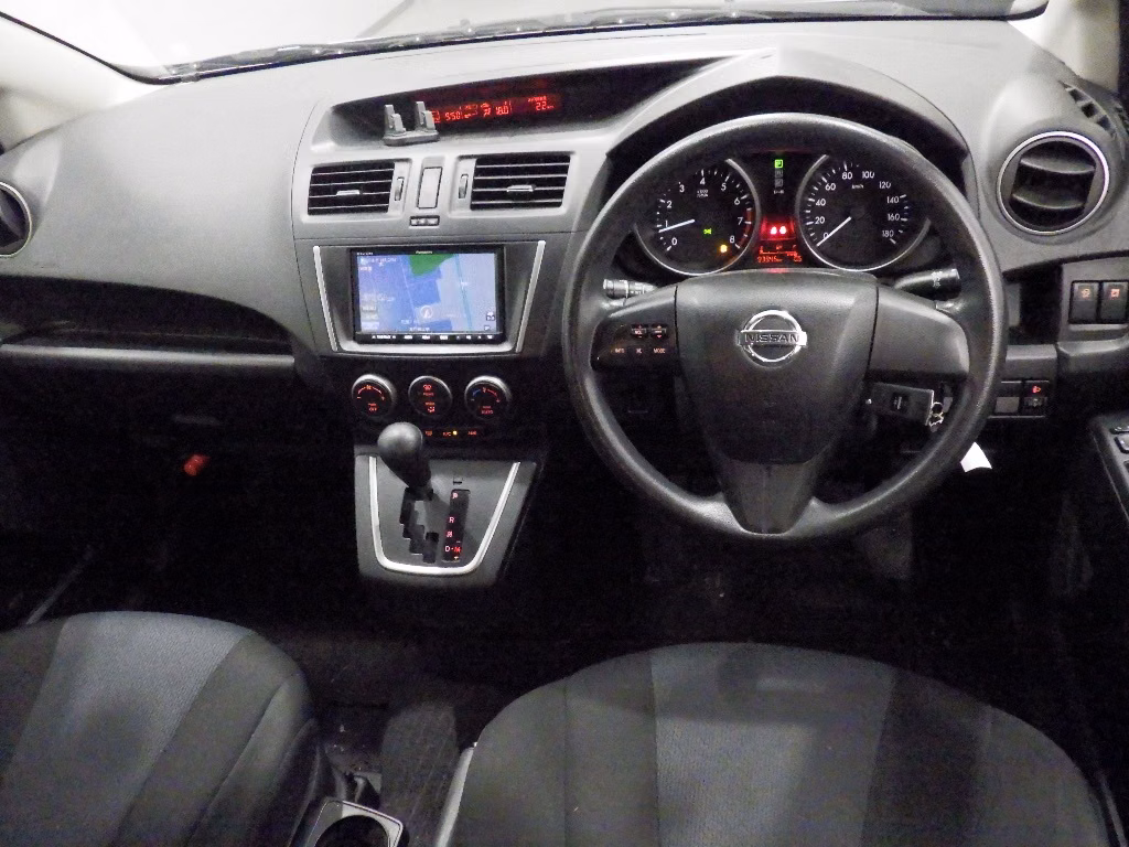 NISSAN LAFESTA