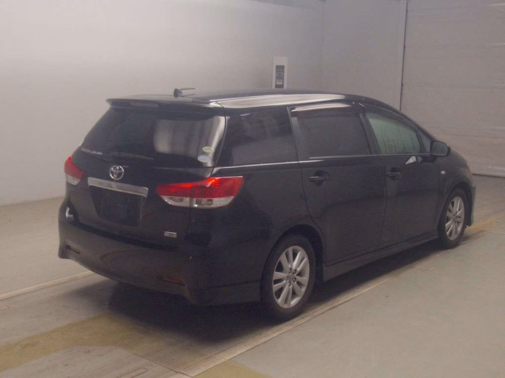 TOYOTA WISH