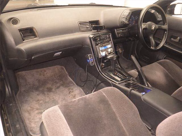 NISSAN SKYLINE